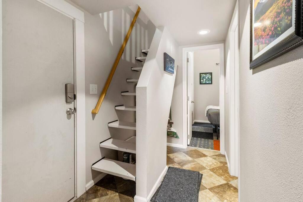 Cozy Tiny Home Steps Away From Mt. Rainier Ashford Extérieur photo