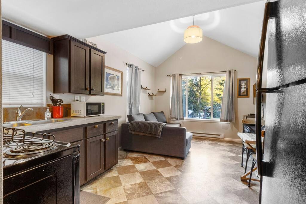 Cozy Tiny Home Steps Away From Mt. Rainier Ashford Extérieur photo